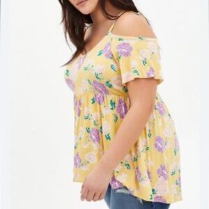 💛 Torrid Super Soft Floral Cold Shoulder Top